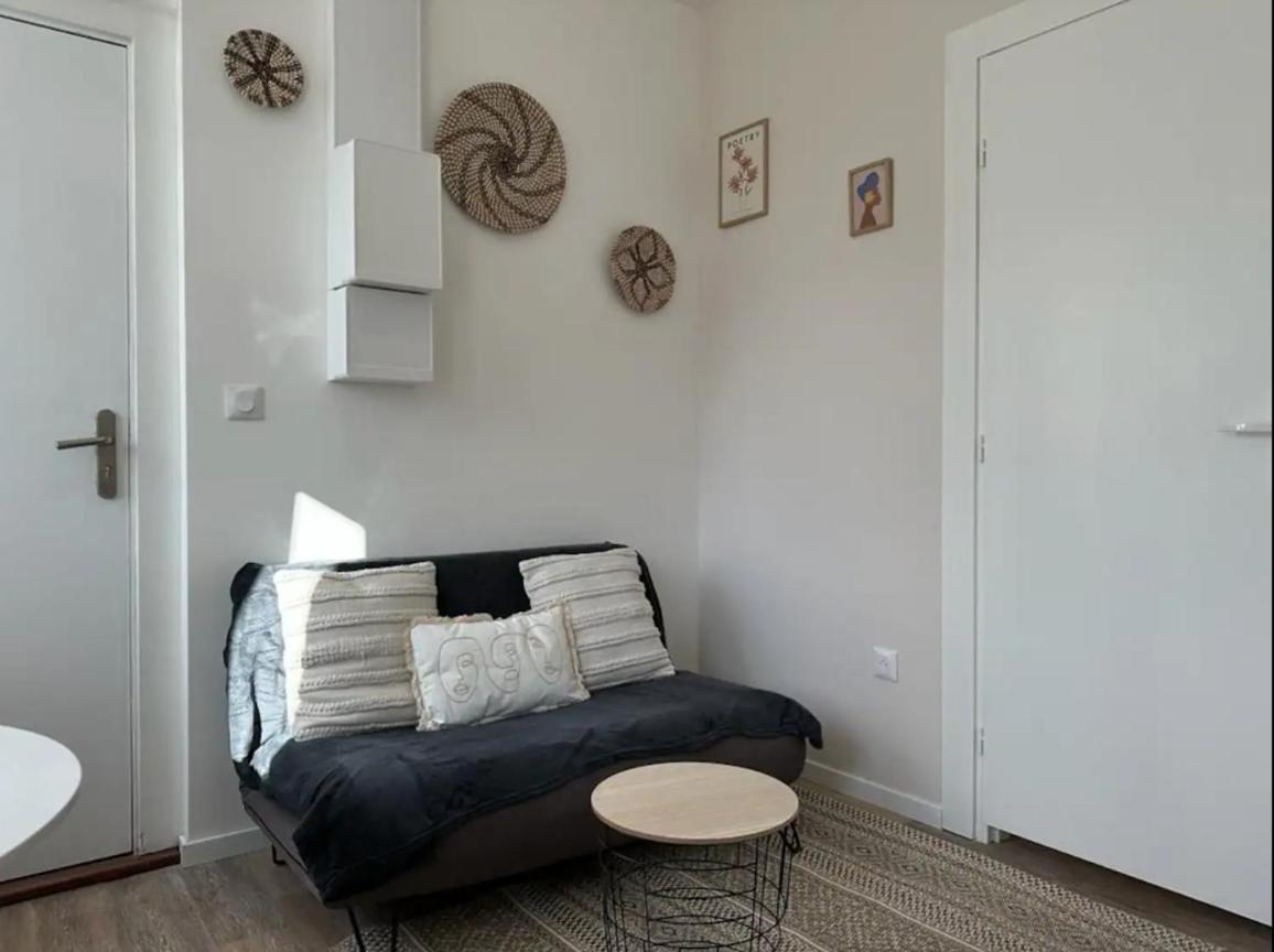 Lerelaisdodile Cambrai - Hyper Centre - Free Wifi Apartment ภายนอก รูปภาพ